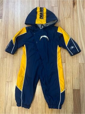 Vintage Reebok San Diego Chargers Puffer Jacket Hooded Youth 12 Month